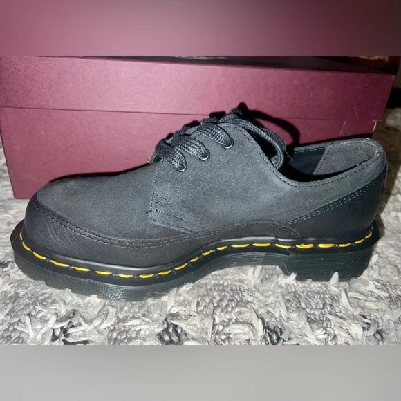 Dr. Martens Durango + Split Suede Black